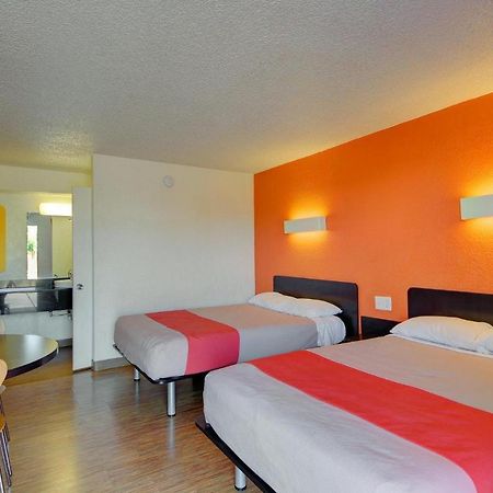 Economy Hotel Plus โอคลาโฮมาซิตี้ ภายนอก รูปภาพ