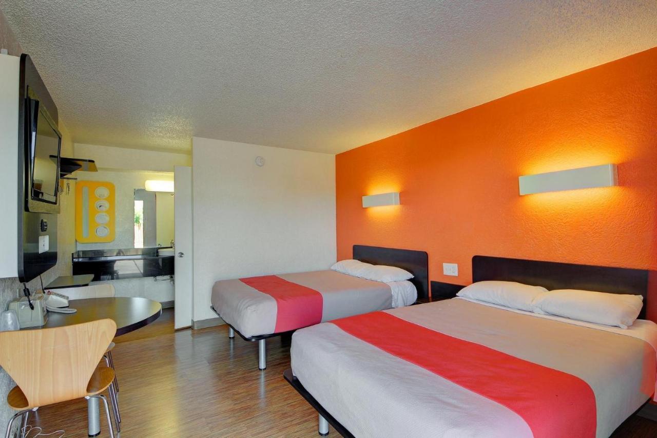 Economy Hotel Plus โอคลาโฮมาซิตี้ ภายนอก รูปภาพ